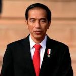 Viral Warga Nekat Cegat Mobil Jokowi di Solo Sambil Bersimpuh