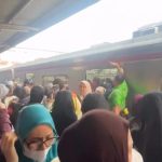 Sumber Asap di KRL Green Line dari 2 HP, Salah Satunya Dipakai untuk Hotspot